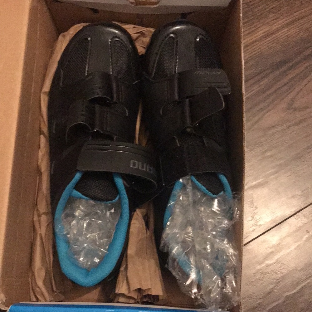 Shimano Dynalast Women’s Cycling Shoe- very good condition, bought wrong size